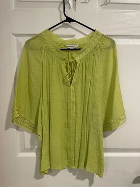 Counterparts top green size M